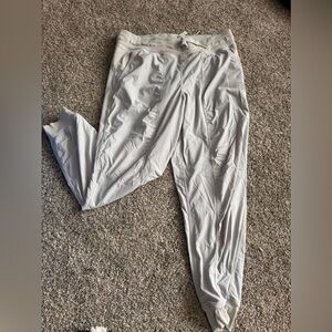 Lululemon dance studio mid-rise jogger